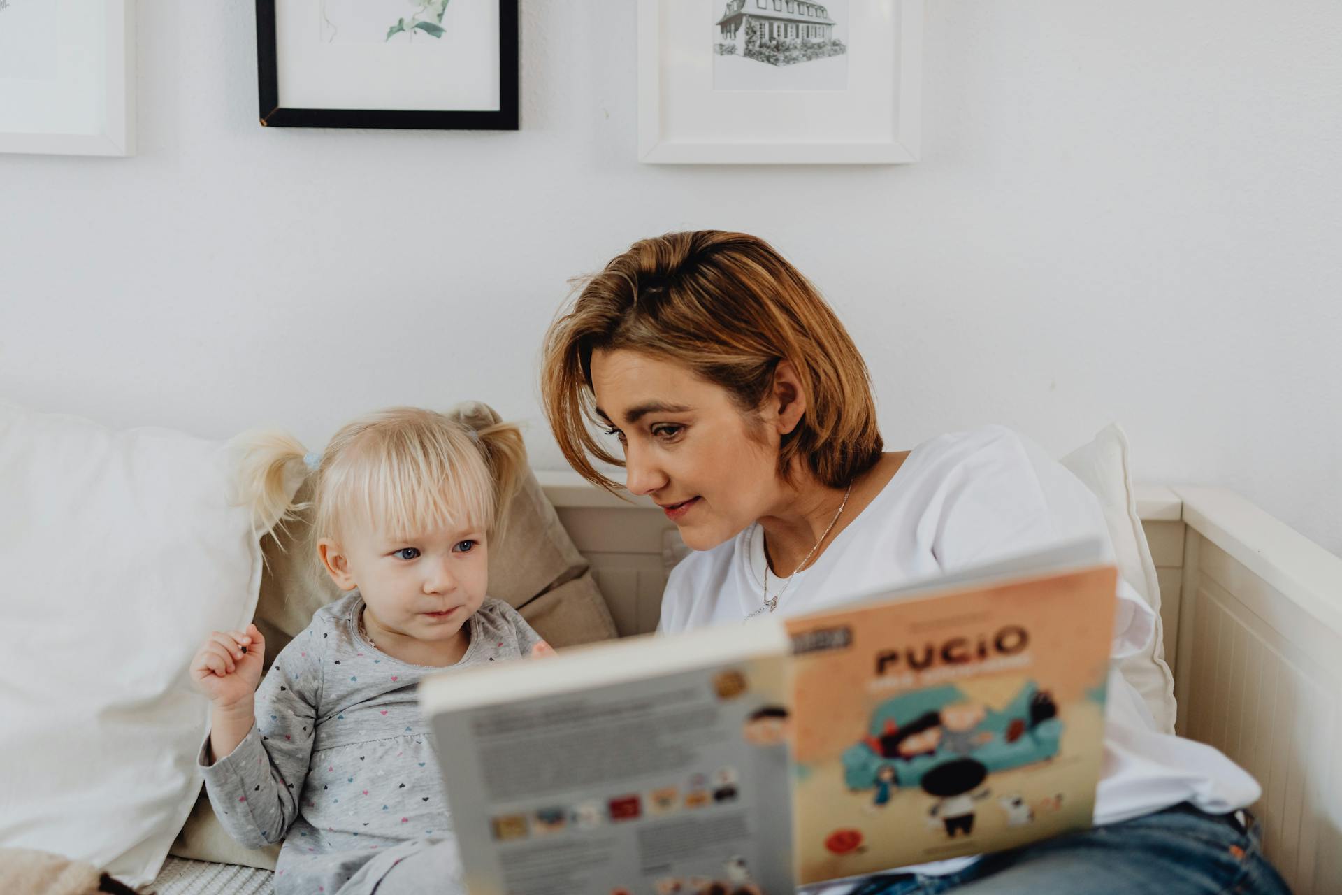 10 Ways to Develop Early Literacy Skills for Early Readers - Outdoor ...